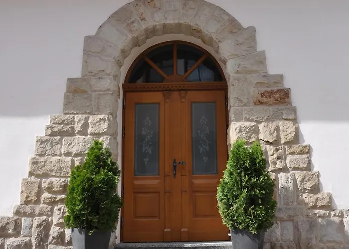 Winzerhotel Kinges-kessel 3*