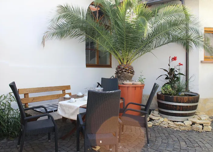 Winzerhotel Kinges-kessel 3*