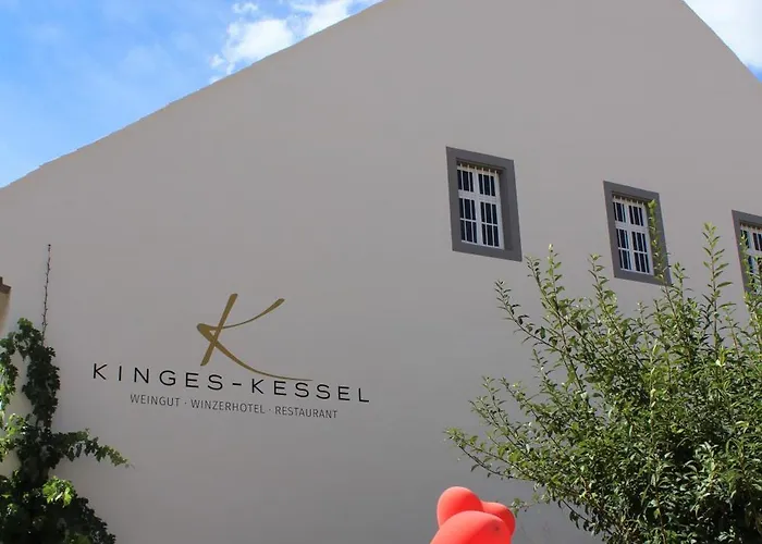 Winzerhotel Kinges-kessel ホテル 3*